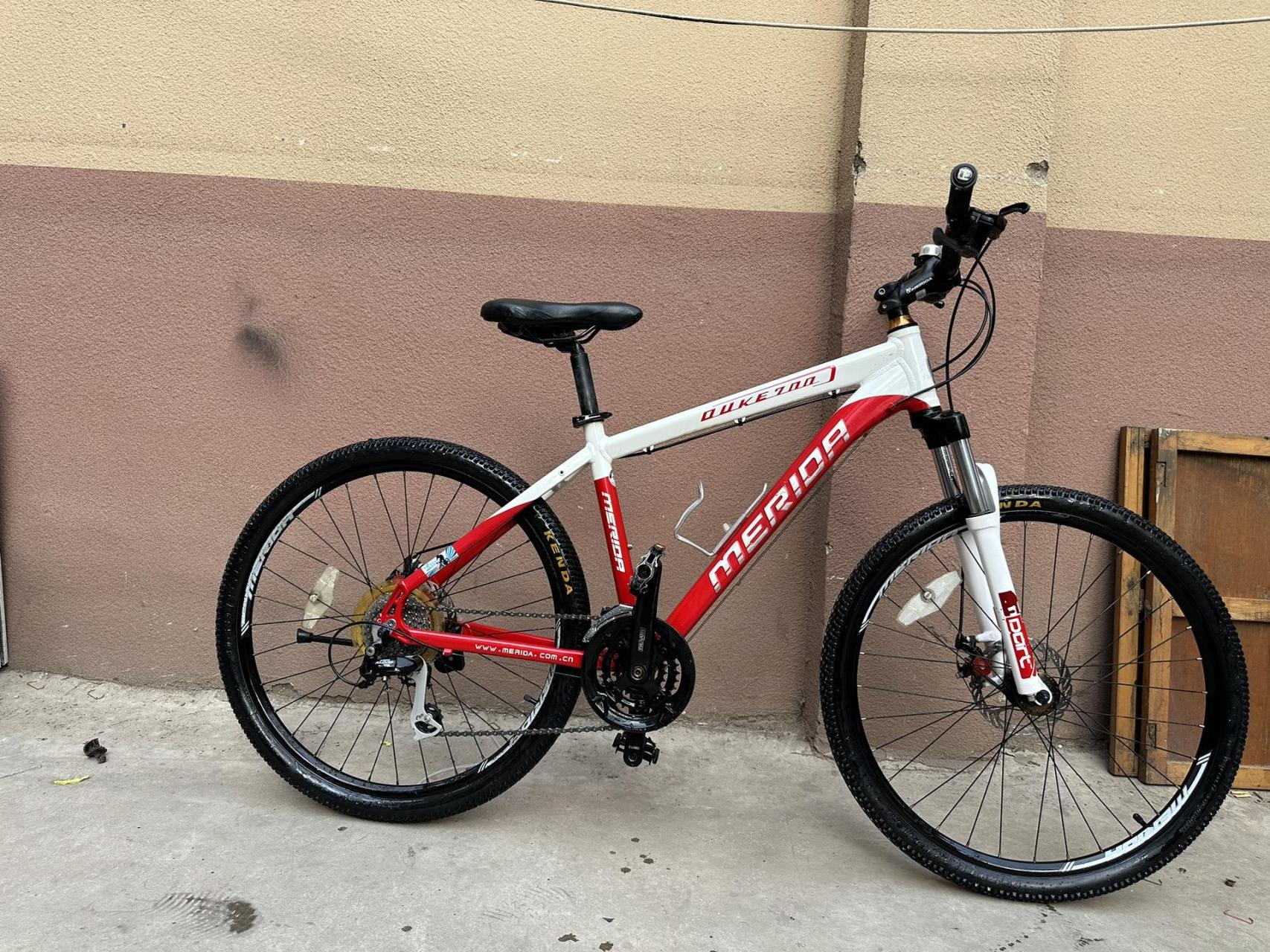 美利达公爵700配置24速碟刹17车架原价2989元现在999元不包邮!