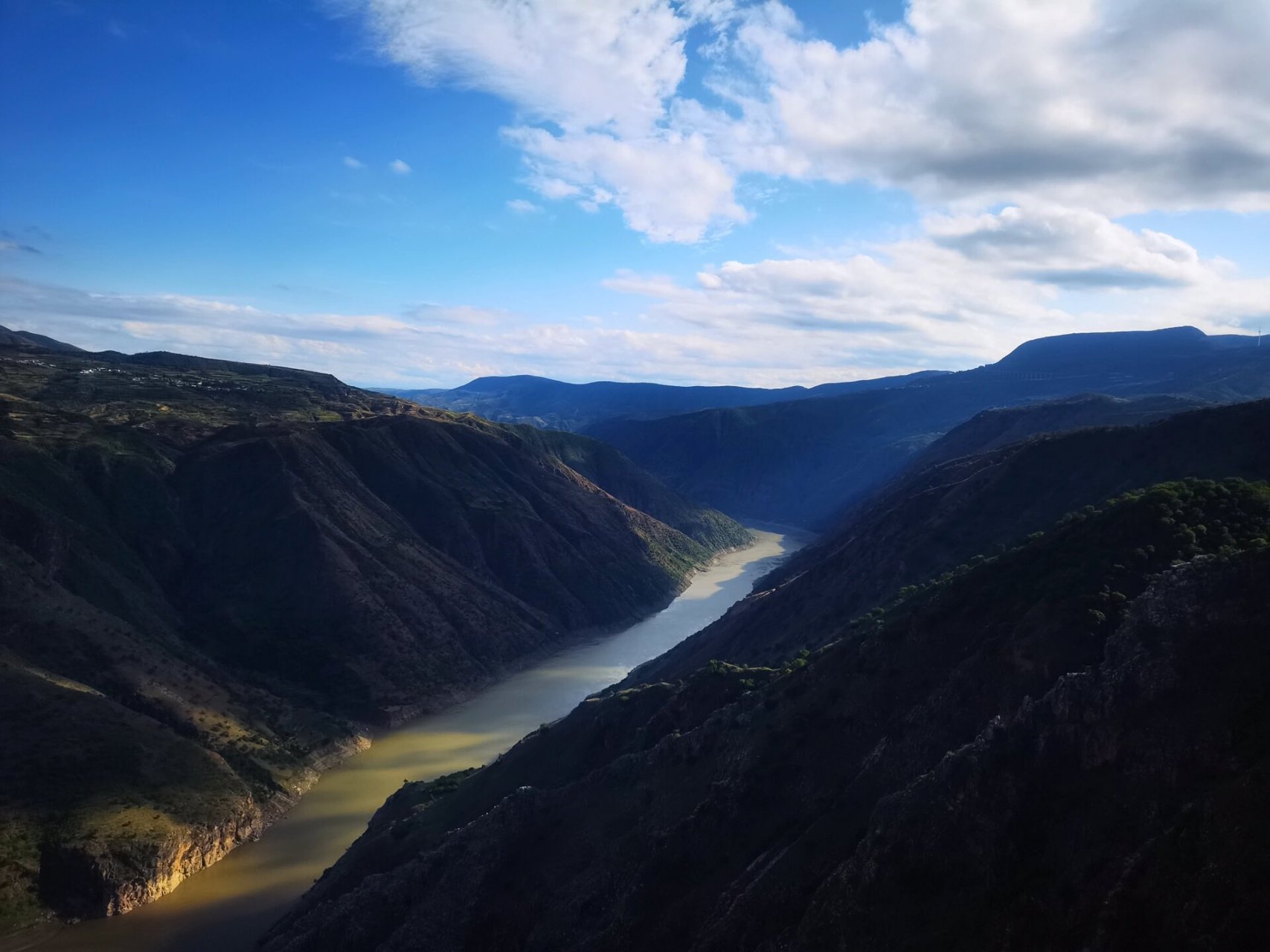 攀枝花|邂逅金沙江大峡谷  迤沙拉古村 在攀西阳光酒庄附近有两个很棒