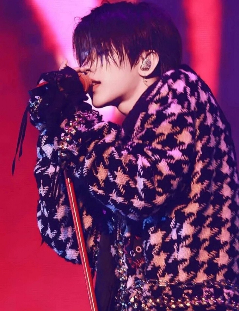 壁纸|蔡徐坤一些入坑神图分享,路人见了都要惊叹的地步