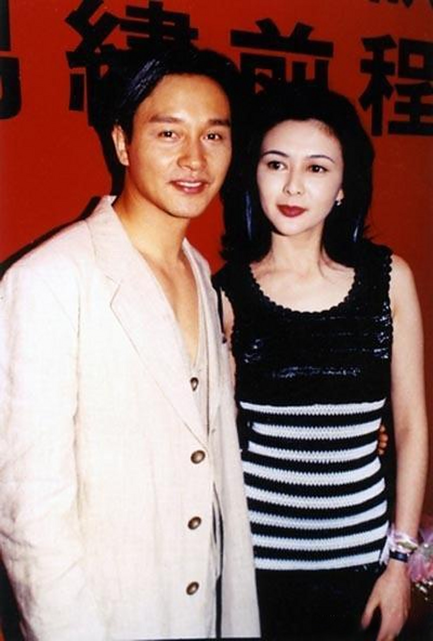 老照片:1994年电影《锦绣前程》,张国荣和关之琳