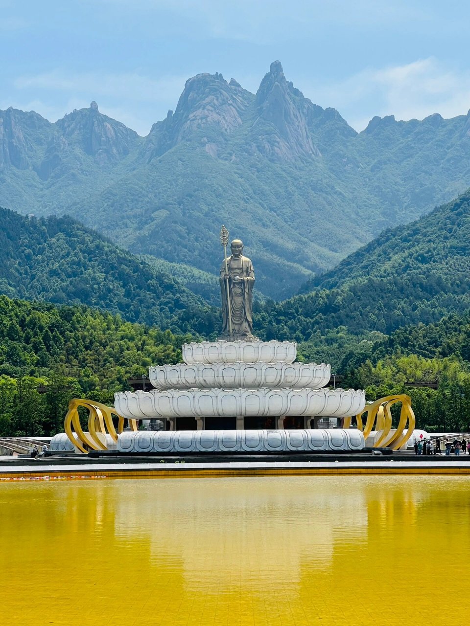九华山 第一站先去大愿园,参观地下博物馆,了解九华山的由来与地理