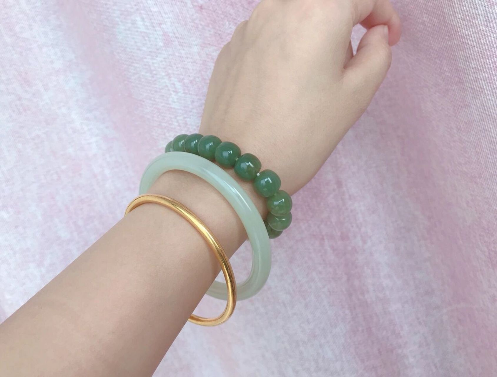 14的手围一般带多少圈口看上去不大不小正好啊?