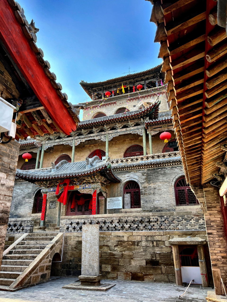 山西古建筑之寿阳龙泉寺     寿阳南燕竹镇龙泉寺,初建于唐代,历代