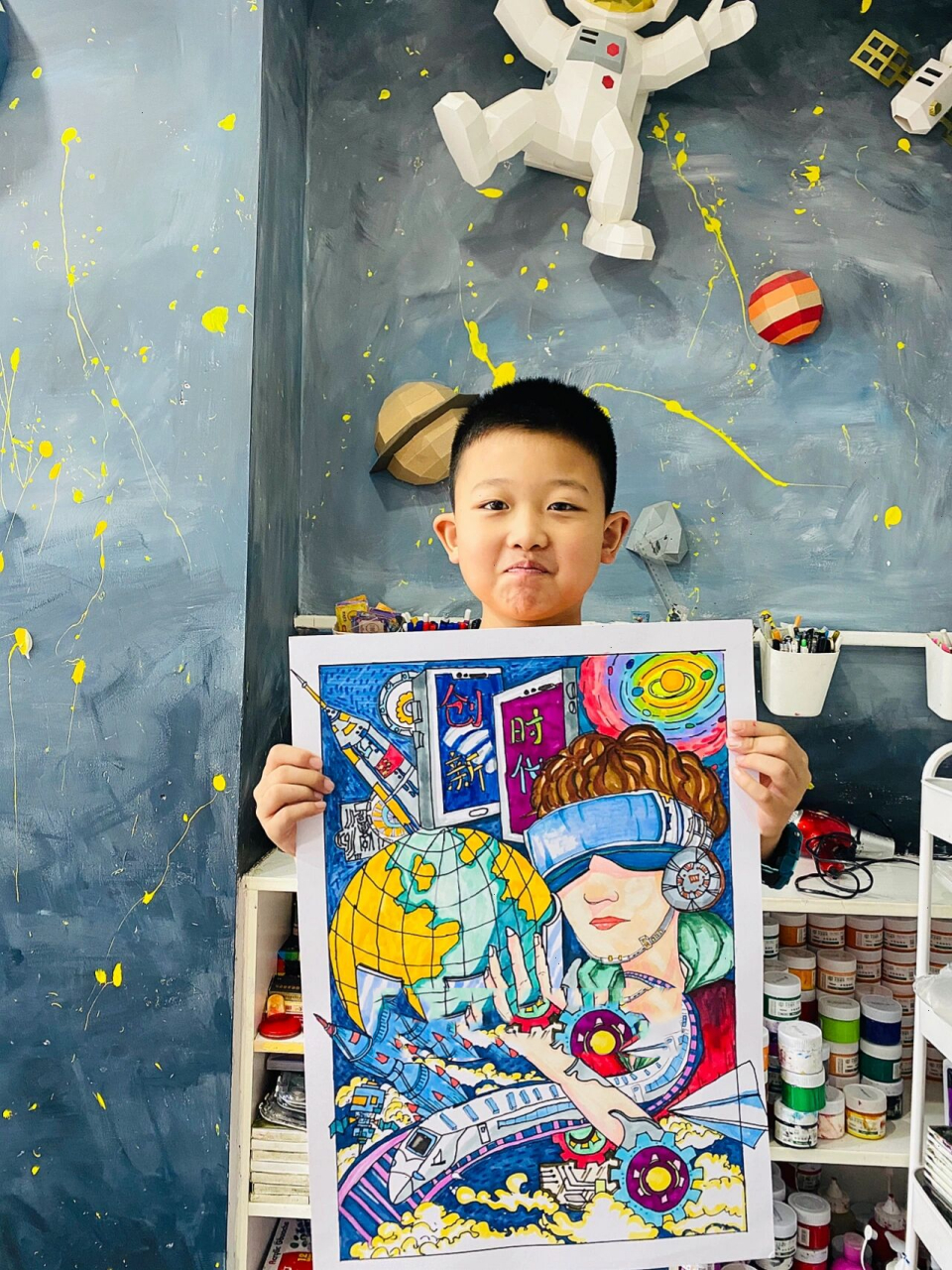 创新科技主题绘画作品 9岁半学员,4开大小 参考有向立里老师及他学员