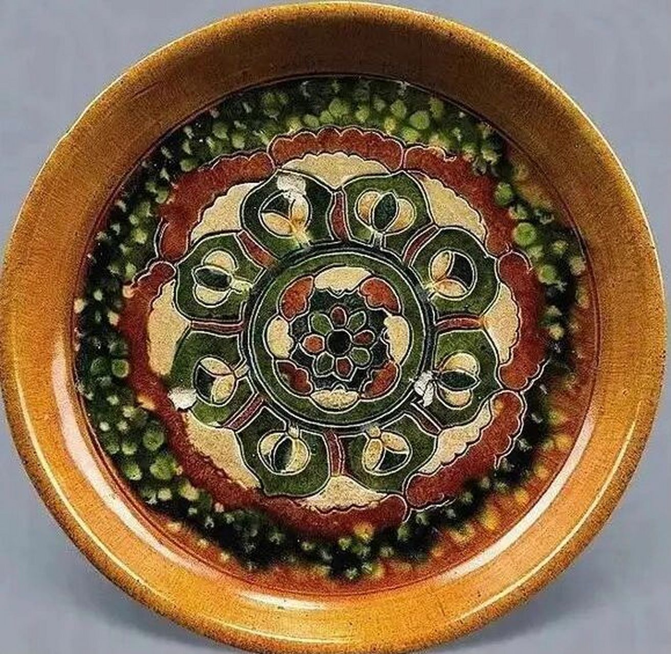 宝相花唐代唐三彩瓷器纹样传统图案花卉植物 寶相的説法源於佛教,是