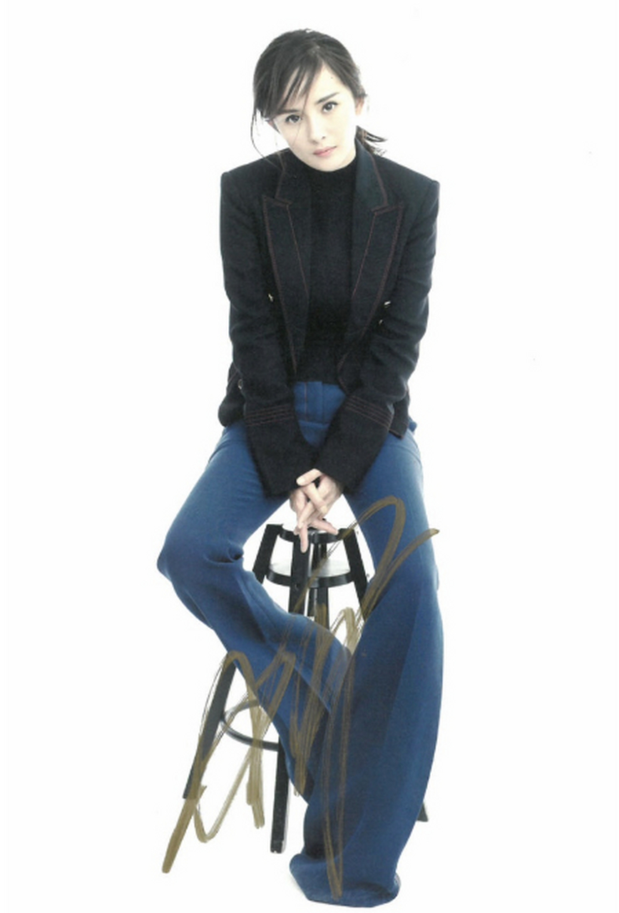 杨幂签名照来啦~ 97【抽奖条件】关注东方卫视番茄台77转赞评77