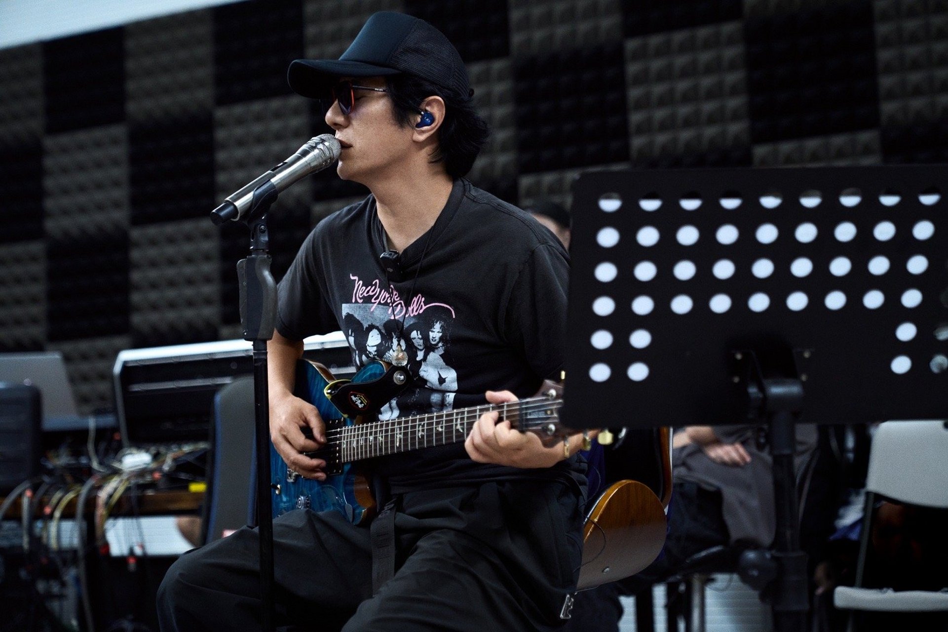 郑钧##郑钧2023热爱全国巡回演唱会# 彩排火热进行中,明天见