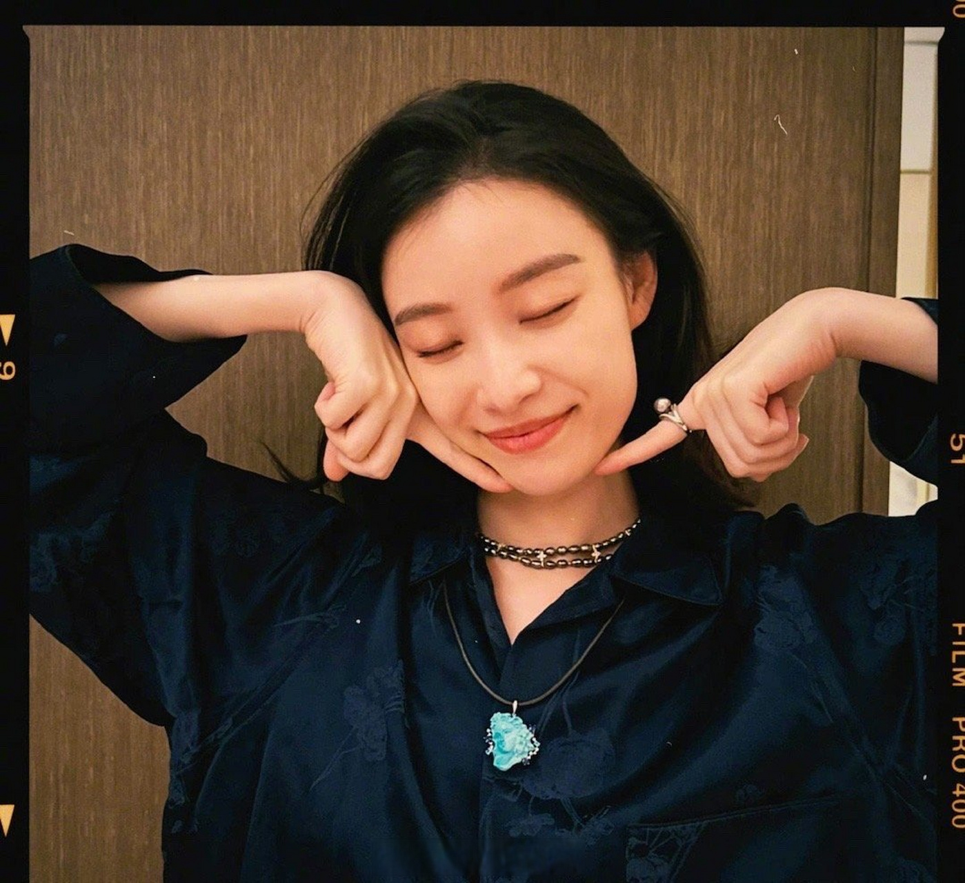 倪妮发了30张自拍#倪妮也太会拍照了吧,自信且大方的女孩子最迷人啦