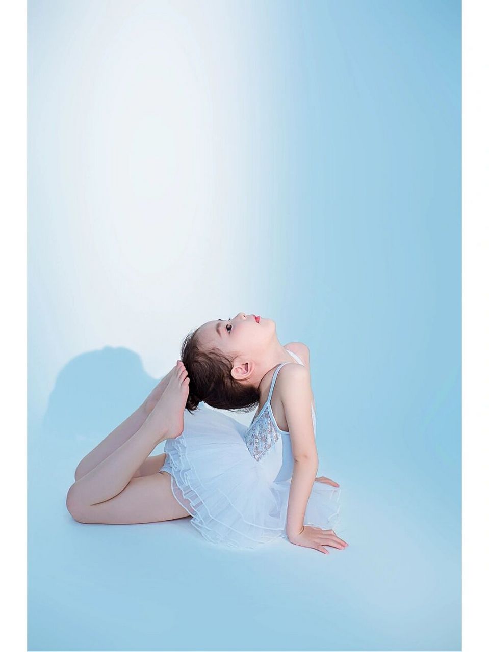 芭蕾舞02写真 学习舞蹈的小女孩95 像一个轻盈飞舞的精灵,优雅