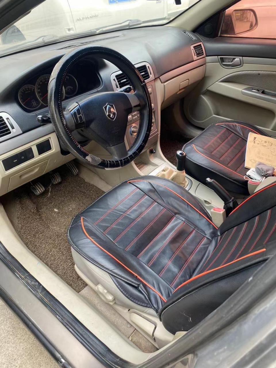 2011年长安cx30手动挡带天窗,一手车,实表9万,价格便宜,几千块钱,喜欢