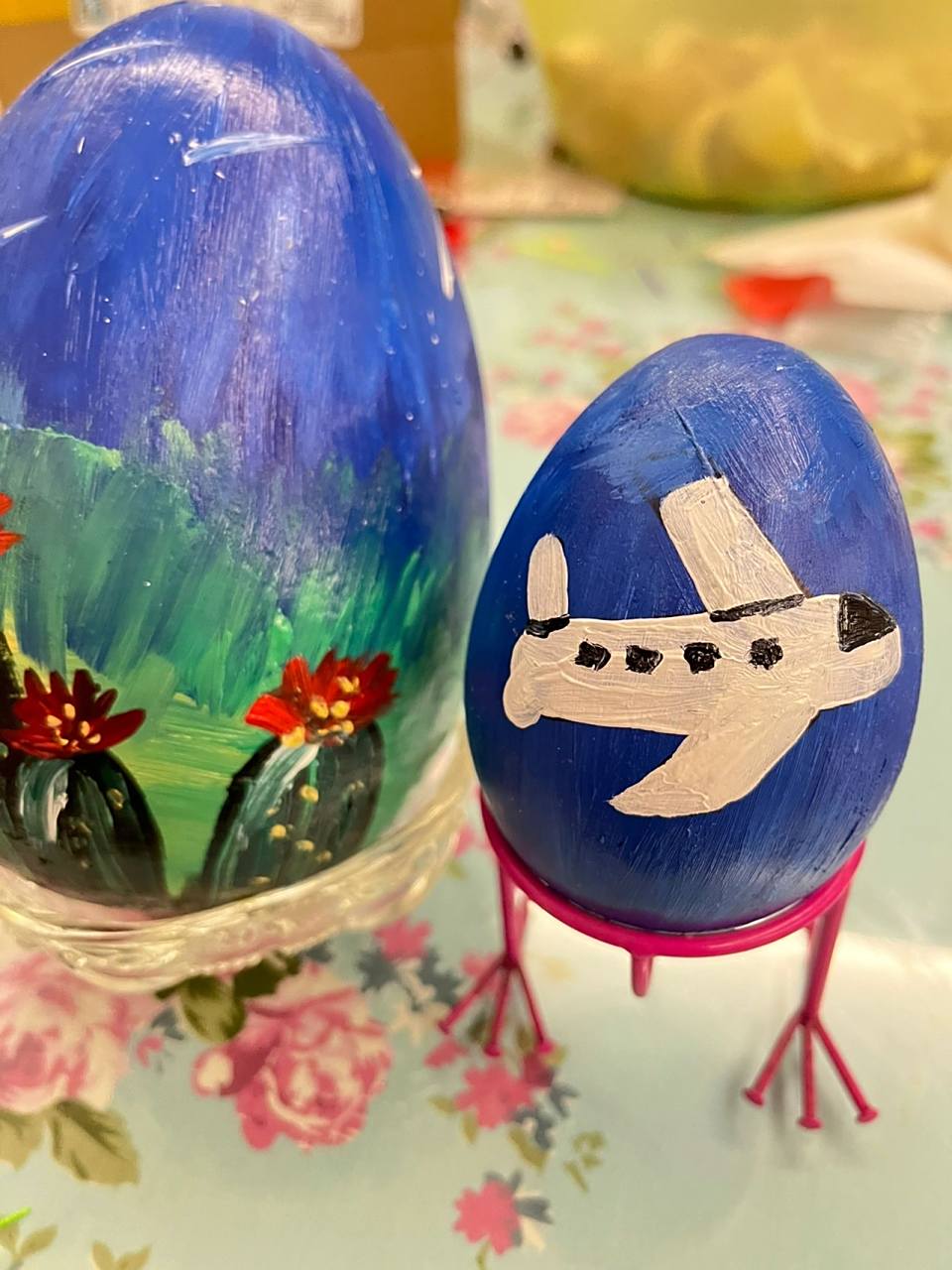 04蛋上作画 在鸡蛋04鹅蛋04鸵鸟蛋04上画画 	 这个不是真的蛋