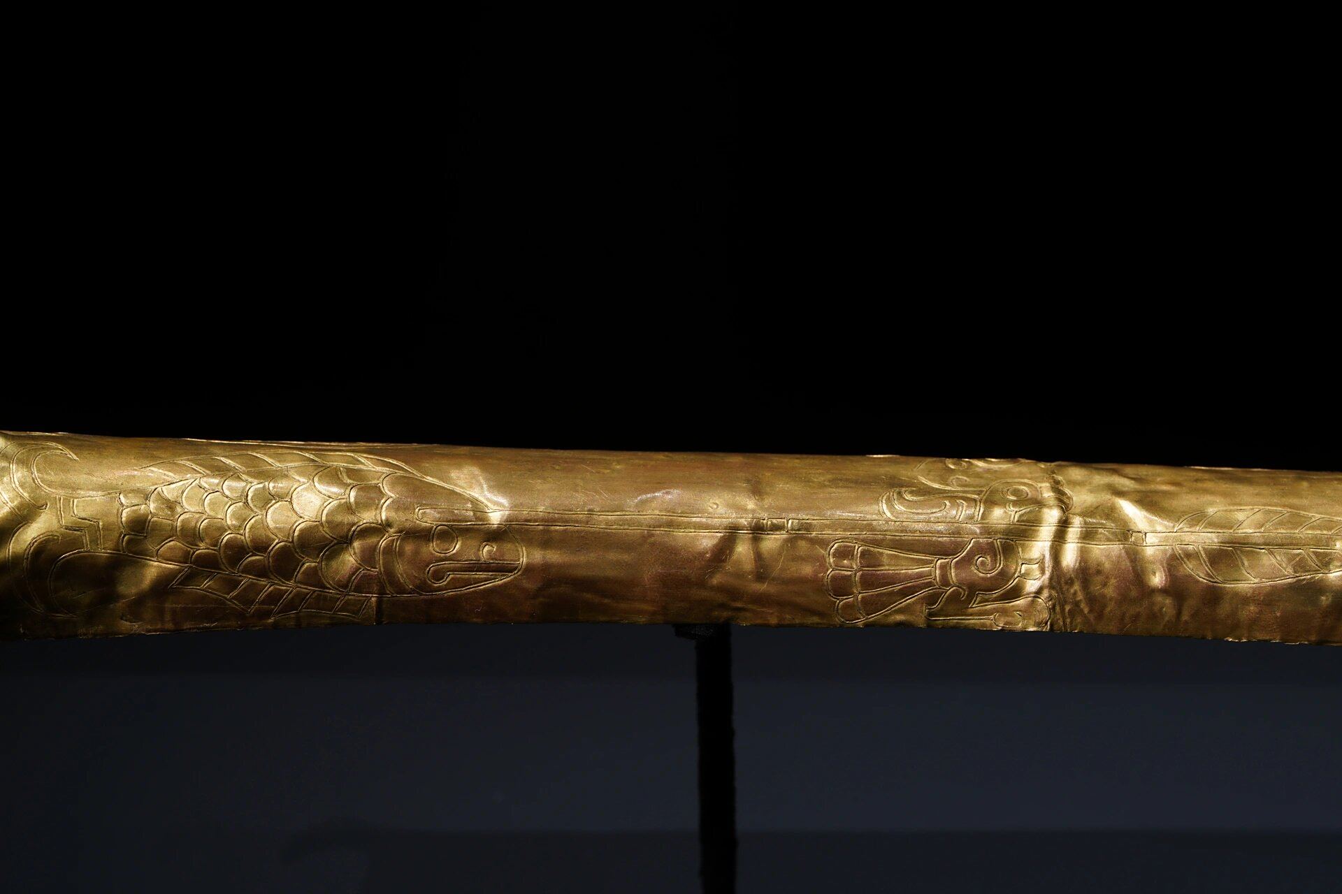 三星堆文物|金杖(纹饰全图细节) 三星堆金杖是1986年于四川省广汉市