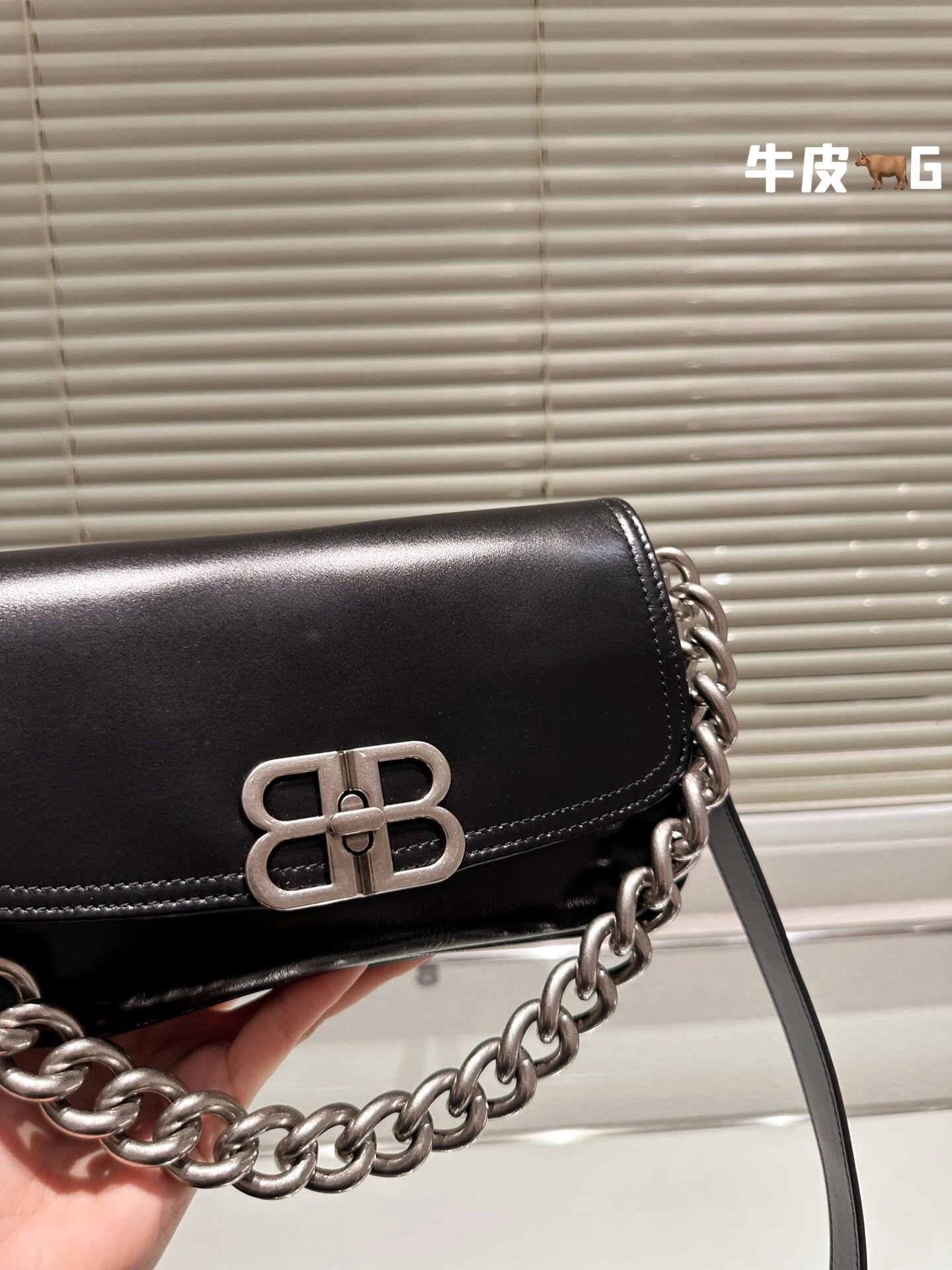 来种草 巴黎世家新款双b链条包包 爱了 巴黎世家bb soft单肩包  头层