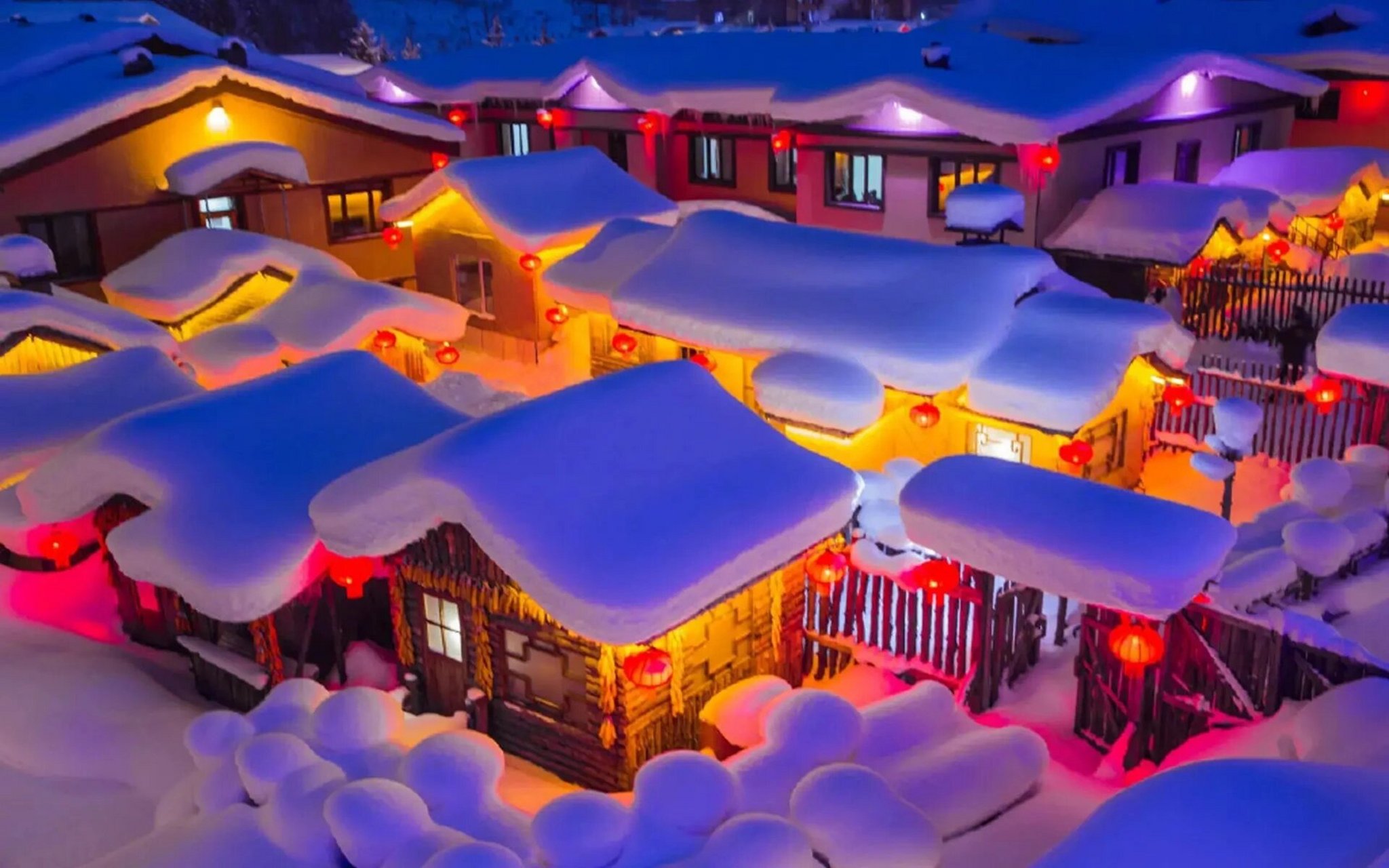 你还不知道雪谷雪乡的区别,那就白来了 雪谷和雪乡中间隔着一座山