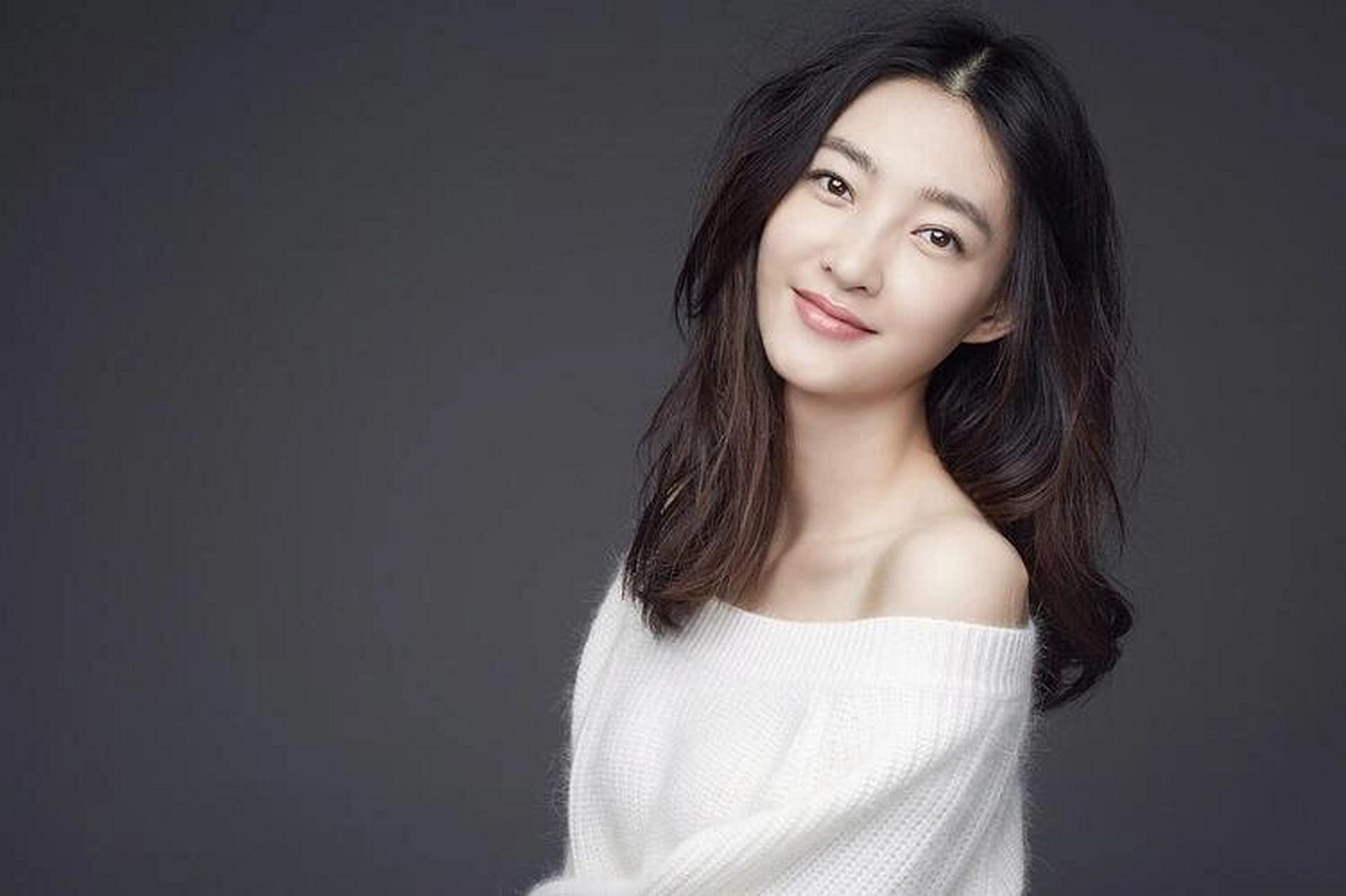 王丽坤(claudia),1985年3月22日出生于内蒙 王丽坤,一位来自内蒙古