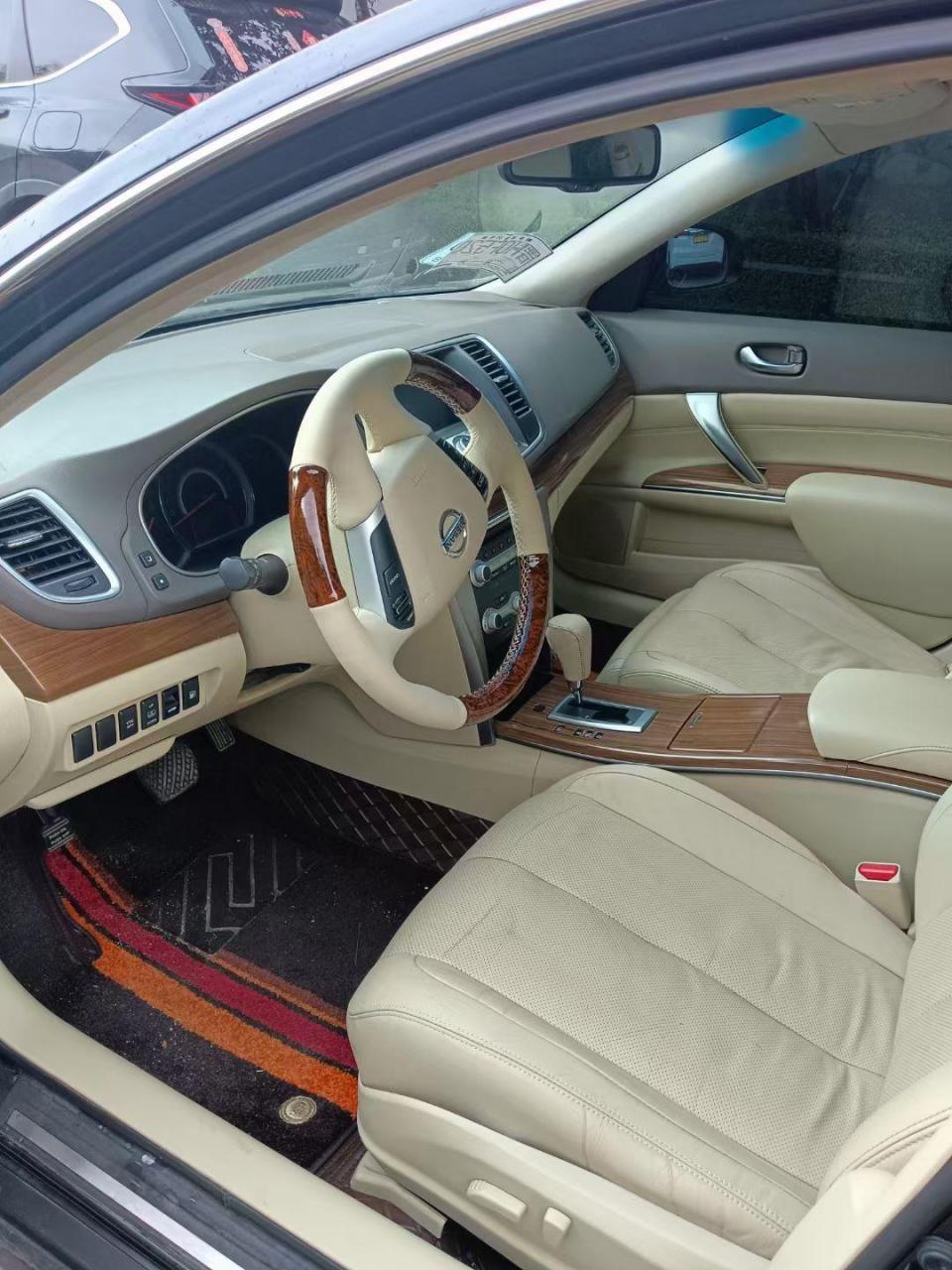 2011年移动大沙发,尼桑公爵尊尚版,2.