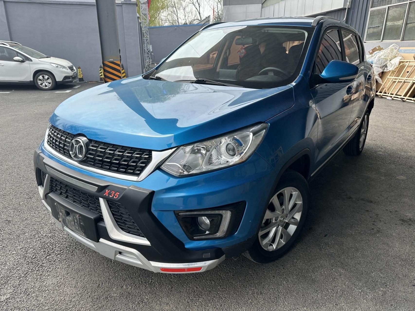 2017年年底北汽绅宝x35,手挡1.