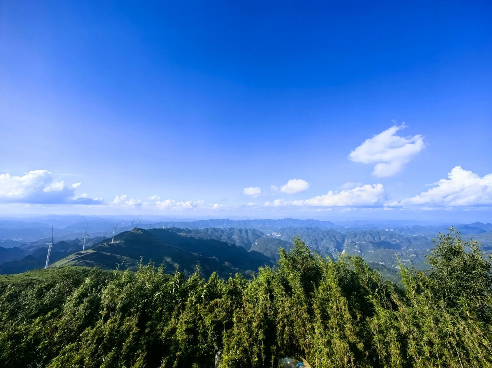 在贵州韭菜坪|人间仙境 贵州有两个韭菜坪,一个是六盘水的小韭菜坪,一