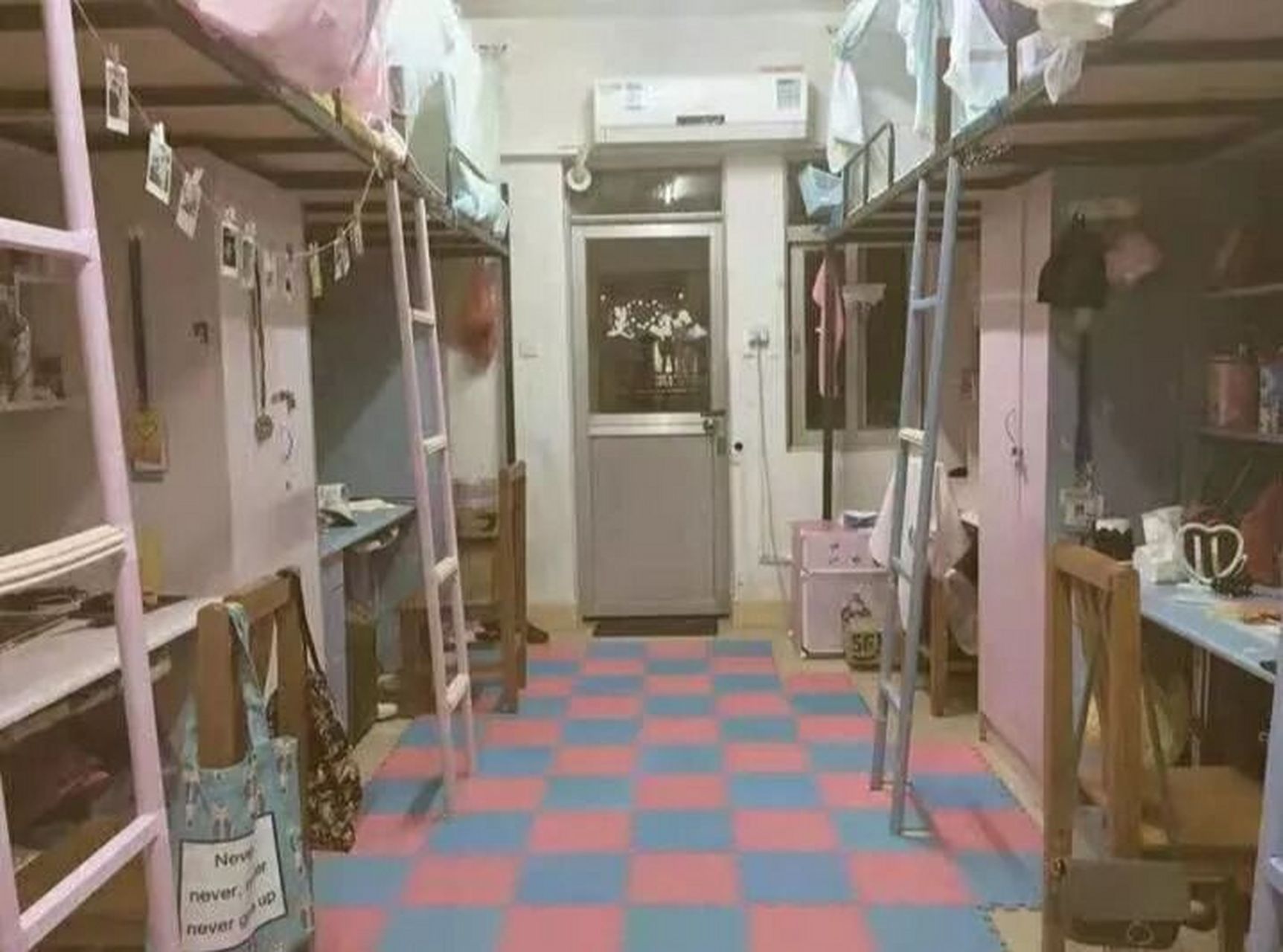 河源职业技术学院之宿舍篇 1⃣四人间,在d区和a区,有d1.d2.d3,其中d