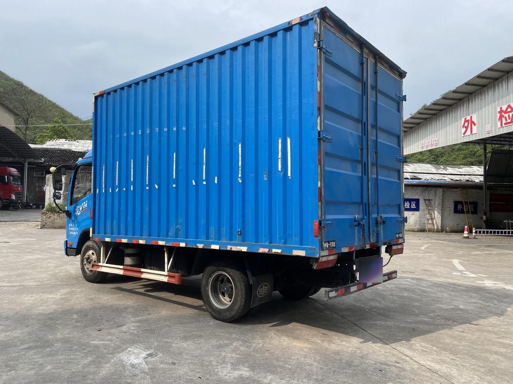 2022年7月上牌深圳一手一汽解放虎vn,实表六万多公里,原版原漆,带空调