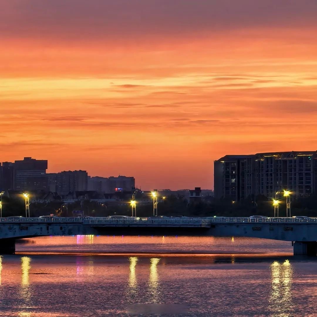 郑州的晚霞可太美了# 晚霞是天空给的喜出望外,如果你看到了晚霞