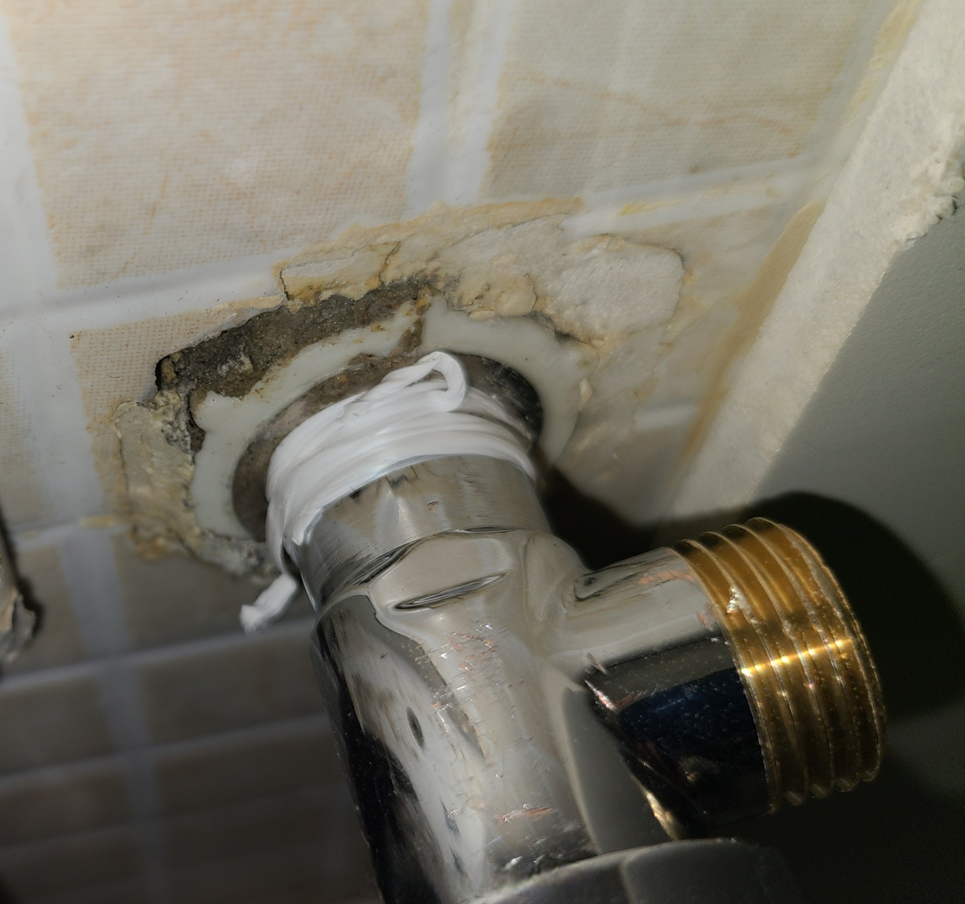 家里水管漏水怎么修理
