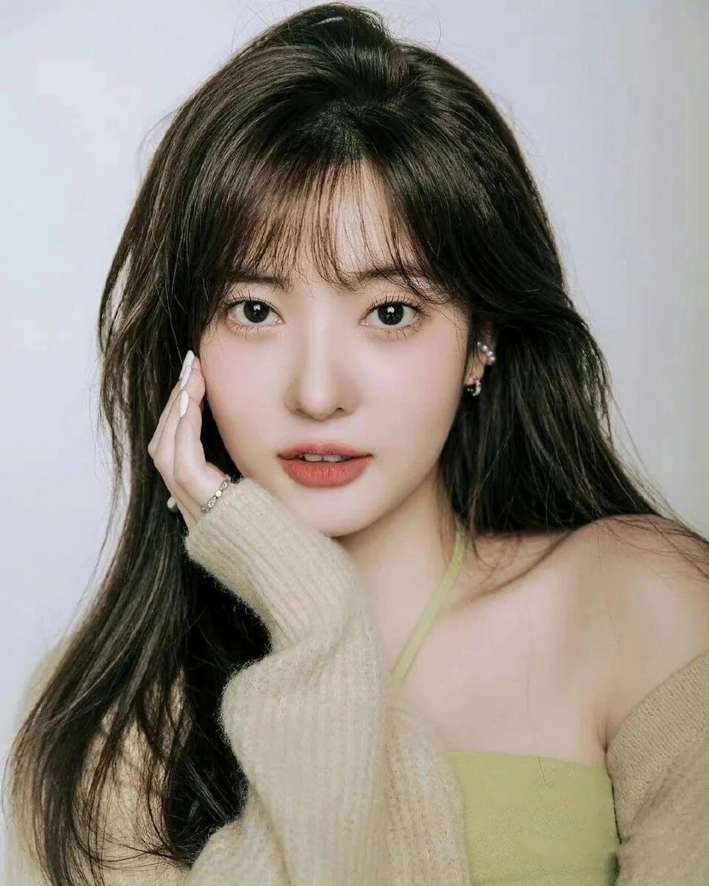 《顶楼 》 闵雪雅颜值绝了!