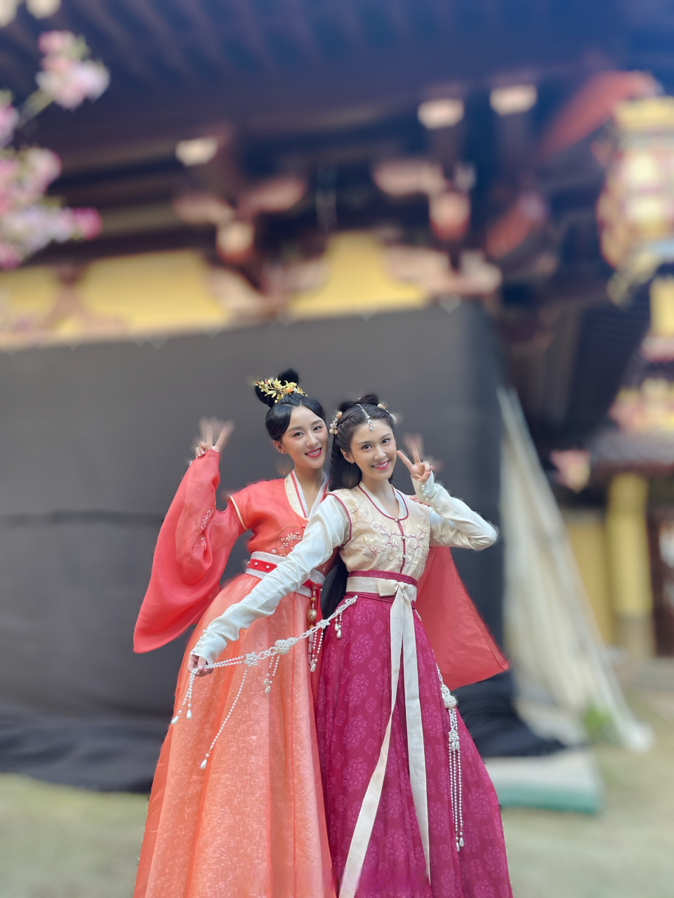 今天和莫霜说拜拜啦9999  我相信接下来的日子她一定会如她和韩烨