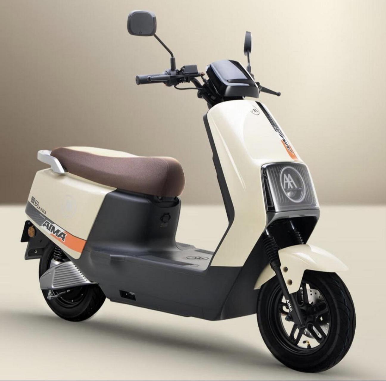 爱玛辉腾2024   看上去非常运动的一款车型 性价比非常高 颜值耐看