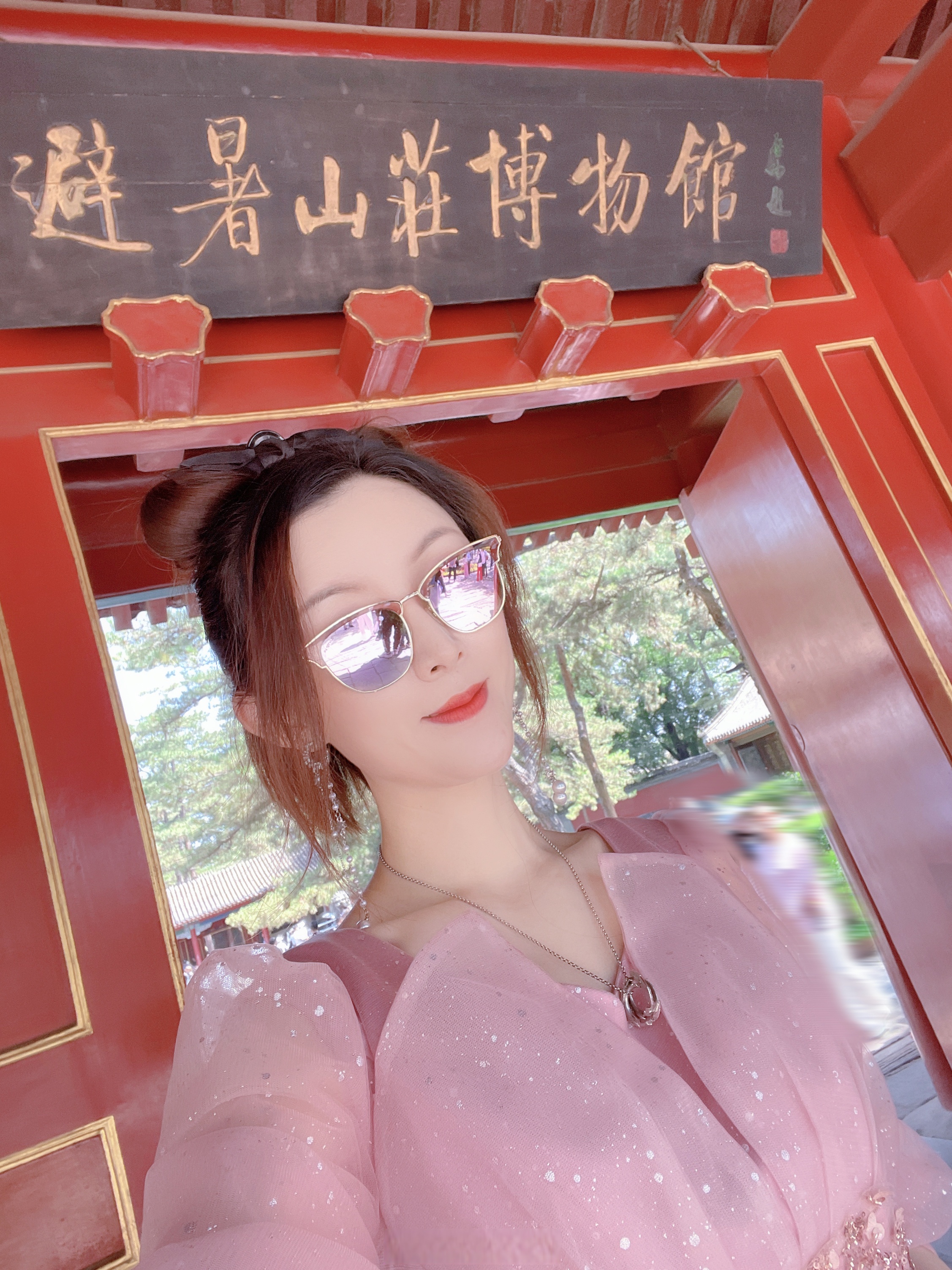 坐落在现存规模最大皇家园林