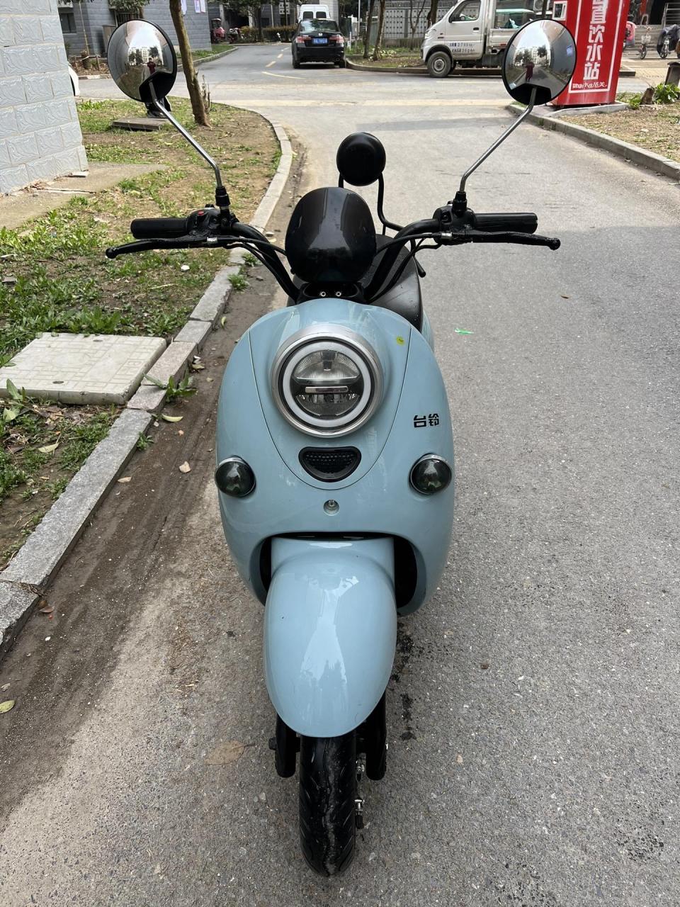 台铃小龟王,功能齐全,60伏大电瓶