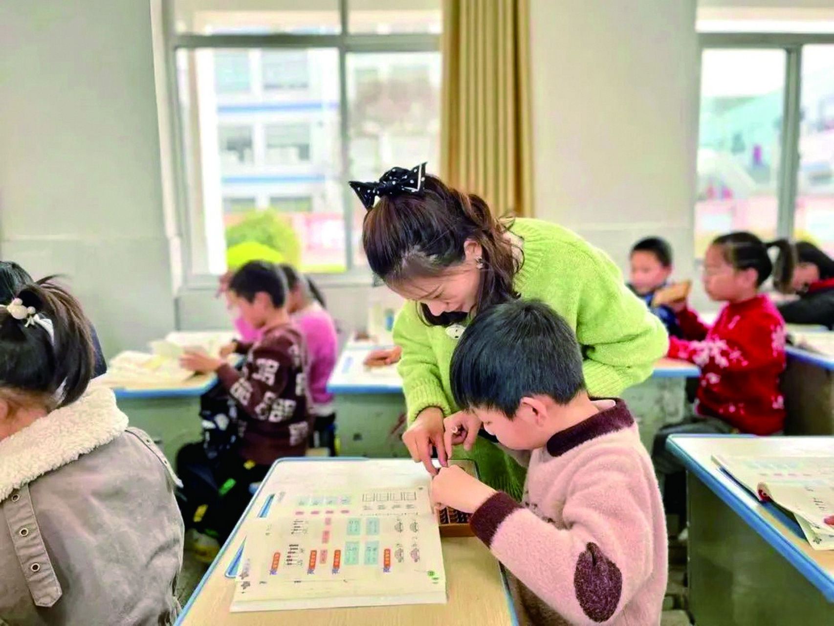 搬经镇常青小学图片