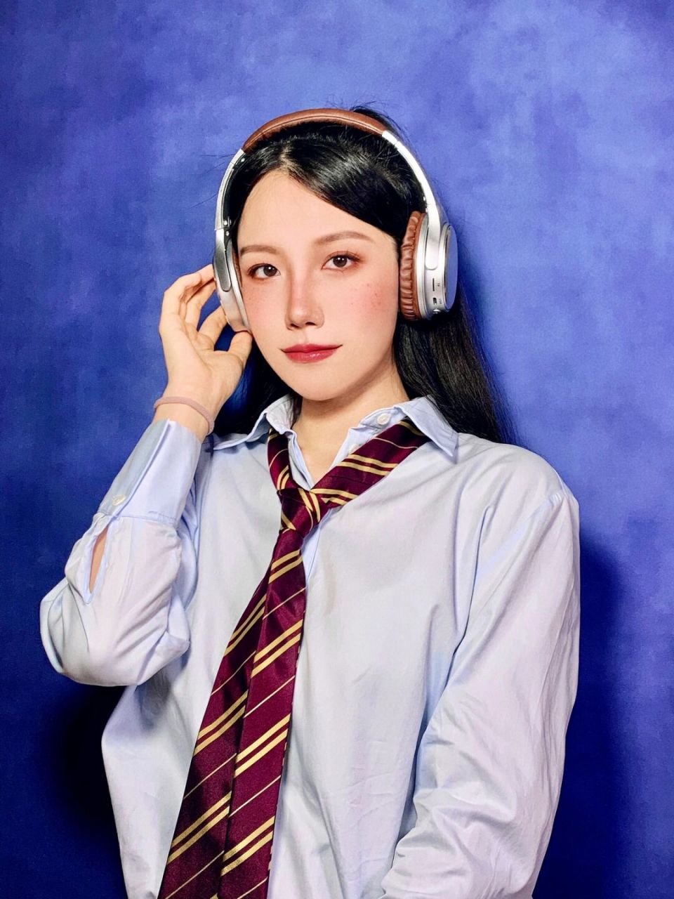不像删了 91自拍美式证件照末班车,照相馆休想挣我一分钱两分钟拍完