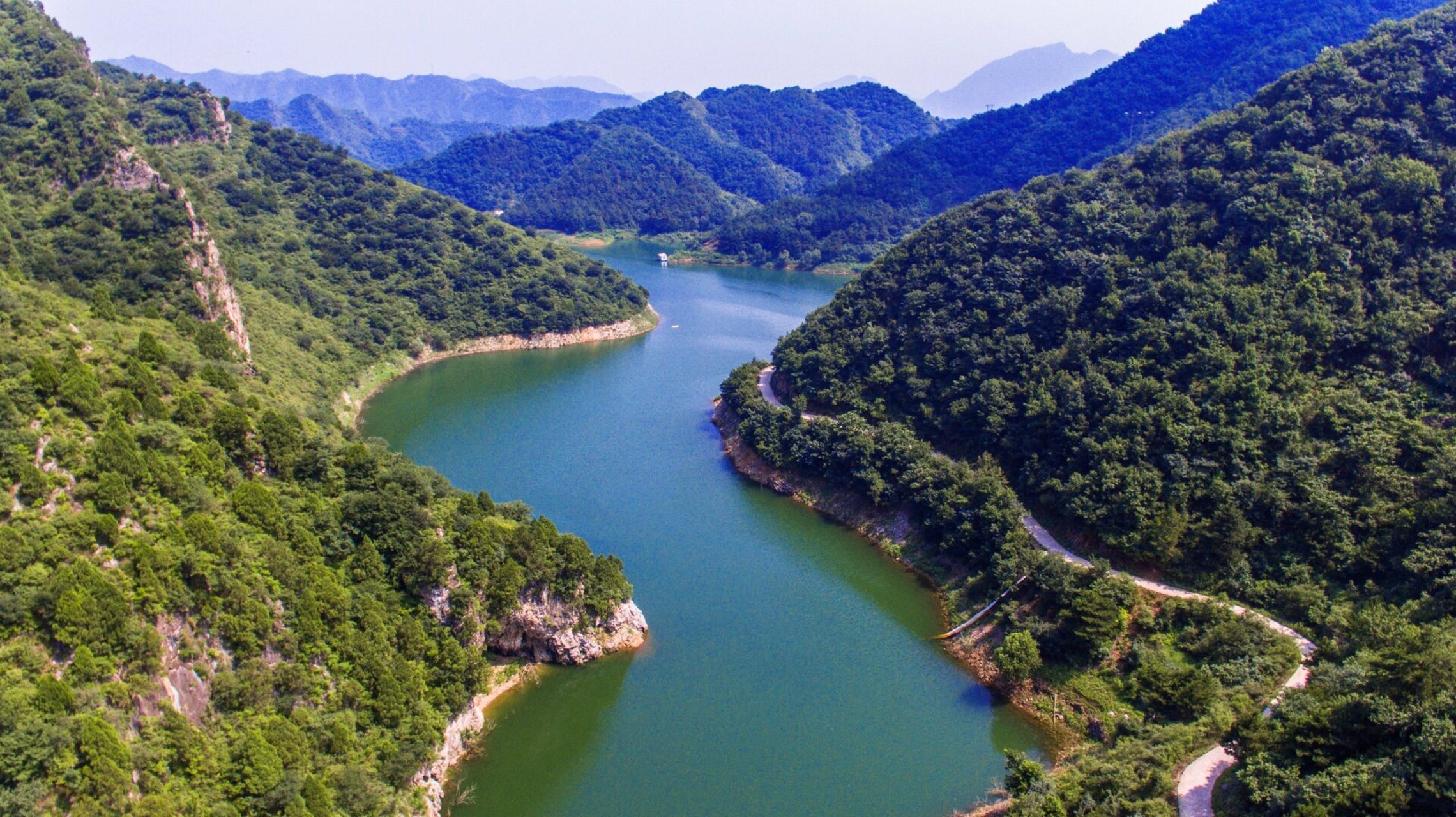 水库,适合自驾游,够大,够野,够狂 大黑汀水库水库位于唐山市迁西县,与