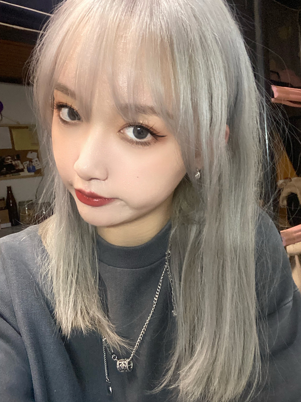 银灰色07 一直想染个很浅的冷色 这个银灰简直绝了 无敌显白 漂头发