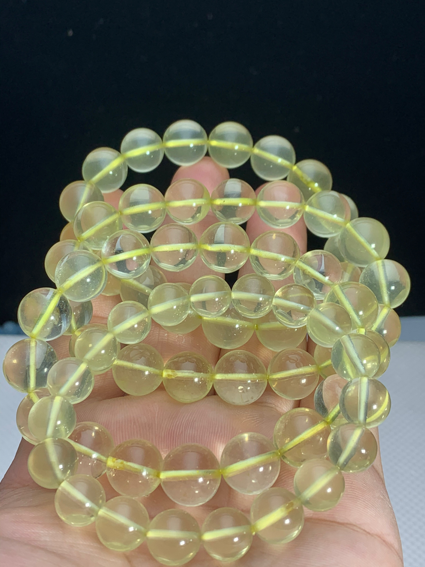 黄水晶中的柠檬晶是天然的吗 黄水晶的特殊品种柠檬晶 柠檬晶是黄晶的