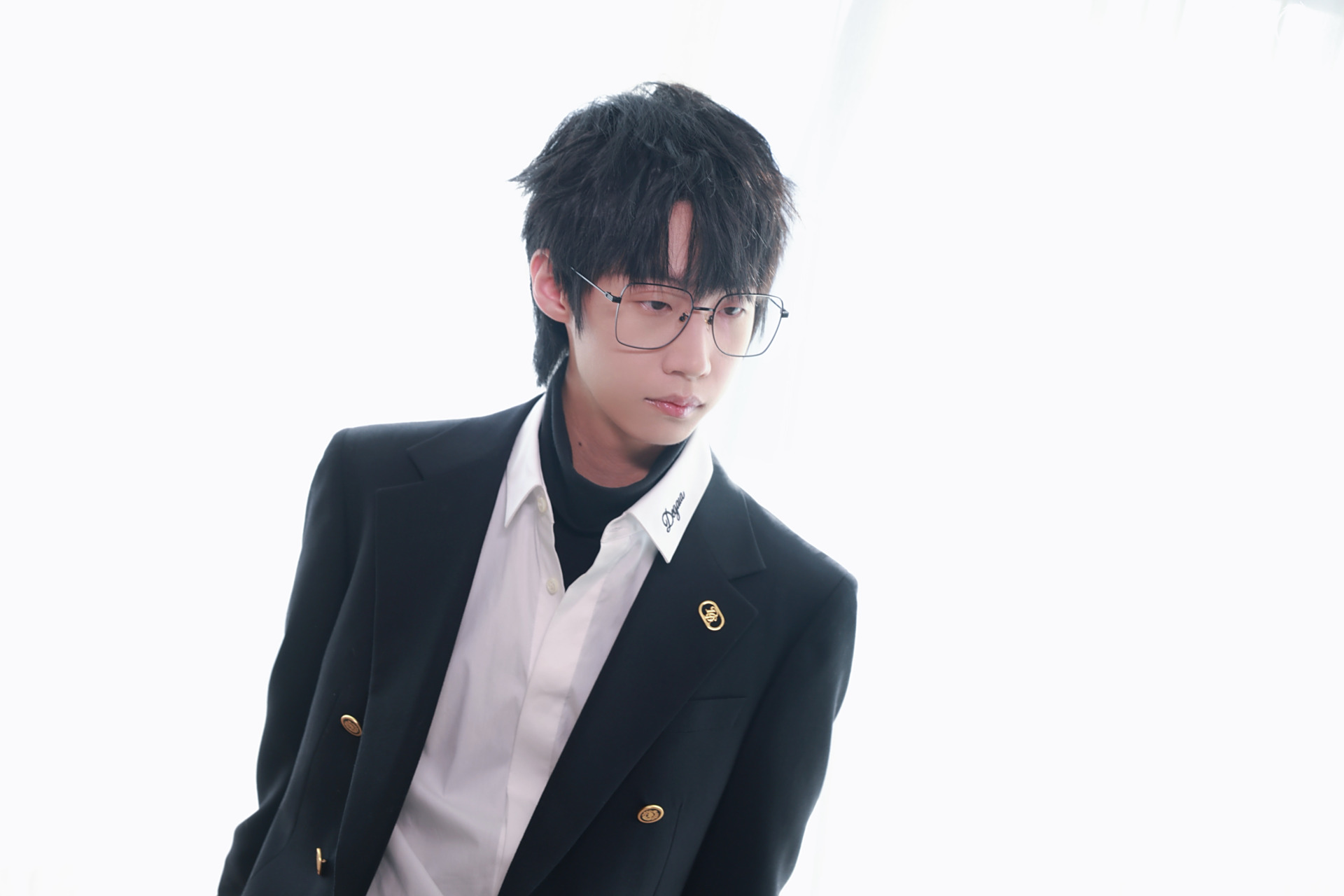 北京wb暖阳 (林恒)带着他的御寒穿搭来啦～  #暖阳冬日穿搭秘籍#荣耀