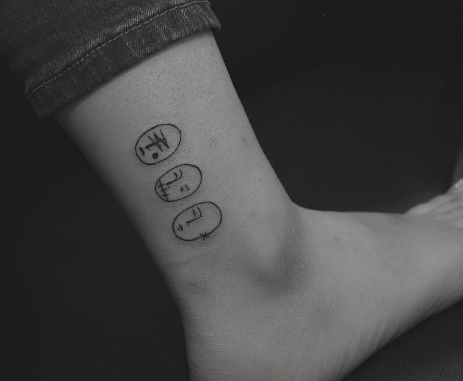 女孩子一定会喜欢的脚丫子纹身7915西安纹身 —— 95这样的纹身