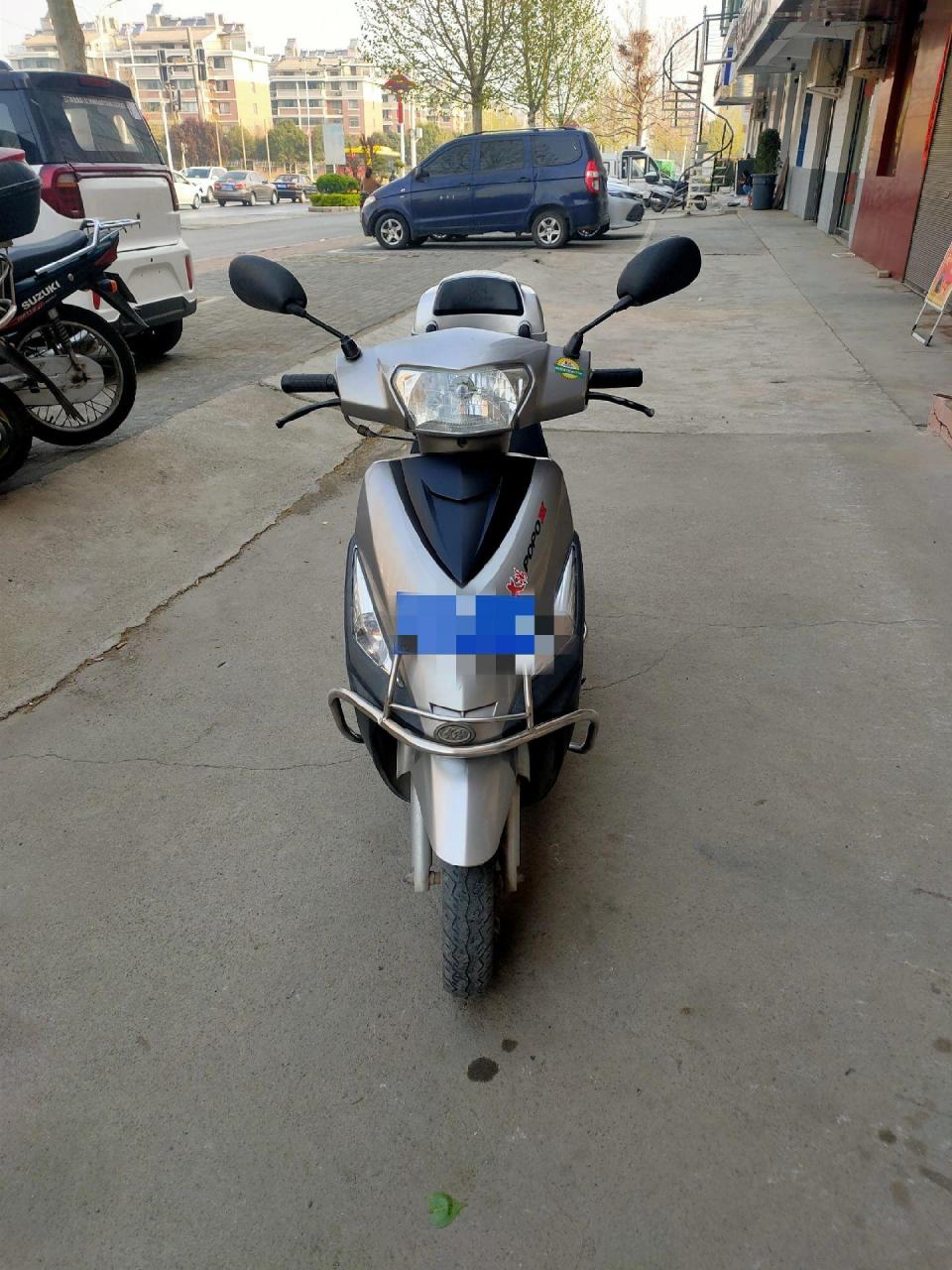 大阳跑跑48踏板摩托车转让!一万多公里!有牌照!检不了了!车况很好!