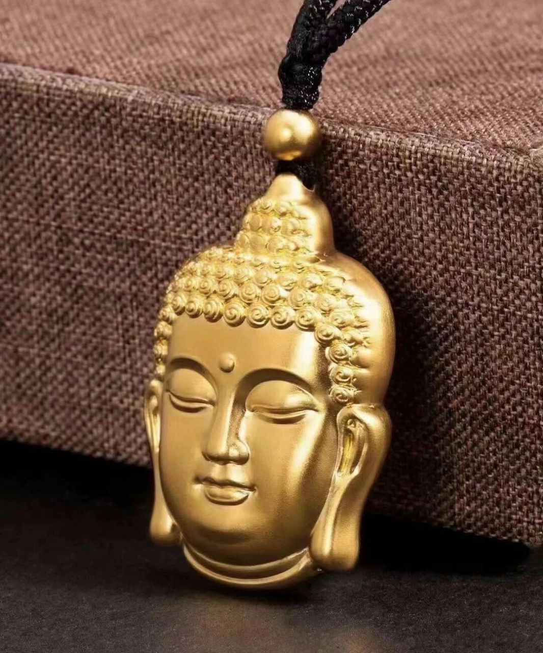 老凤祥古法佛头吊坠 身带佛头,吃穿不愁