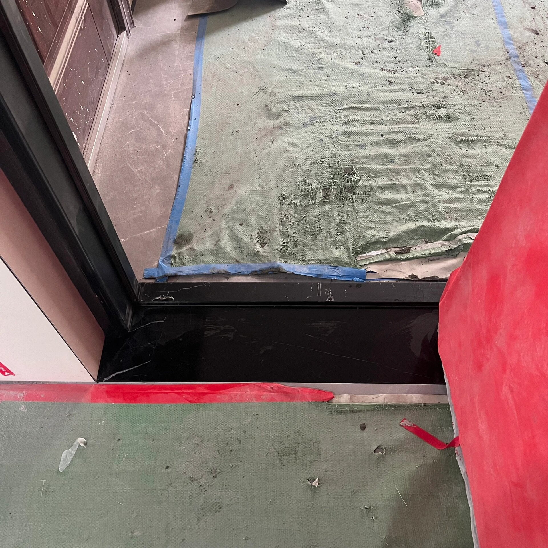 没有选择传统红色入户过门石也很看呀