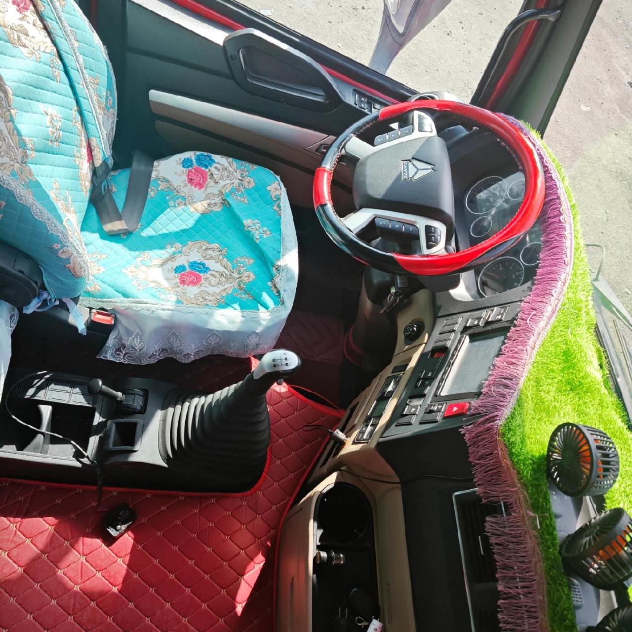 8米豪瀚n5g高栏载货车,21年10月,251马力德国曼发动机,国六排放,车况