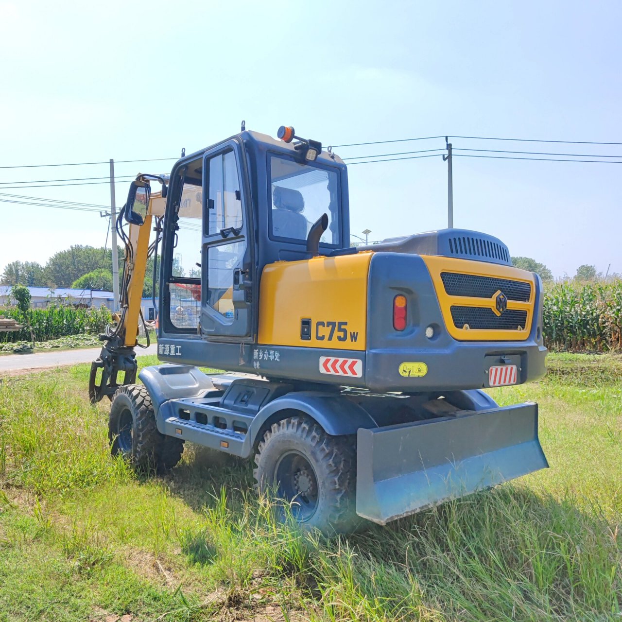 二手新源抓木机,二手夹木机,抓树机新车品质,二手车价格!