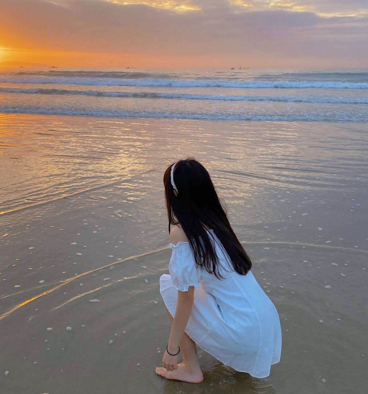 海边唯美氛围感背影照姿势学起来9215 不要在呆呆站着拍照啦 海边