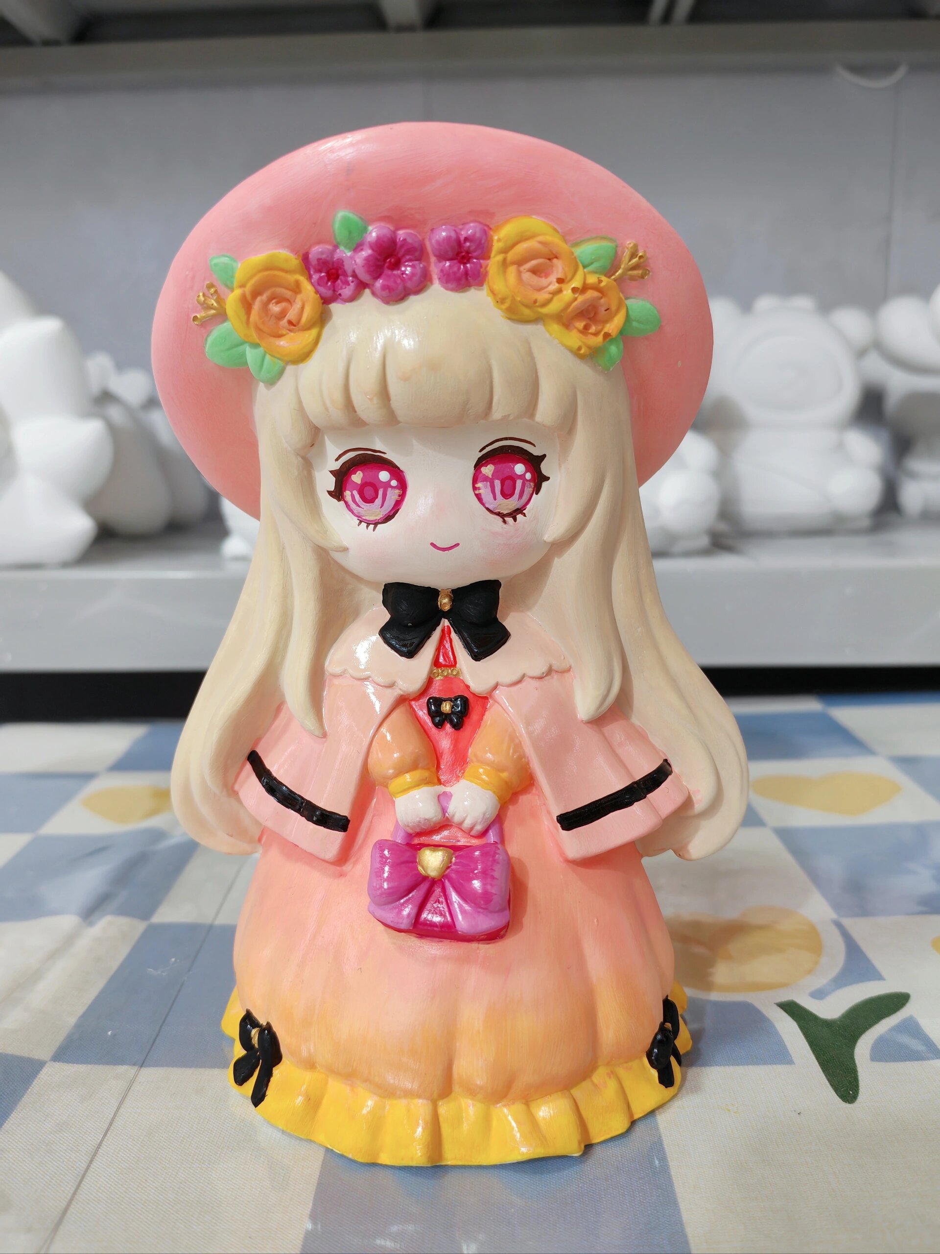 花园少女石膏娃娃