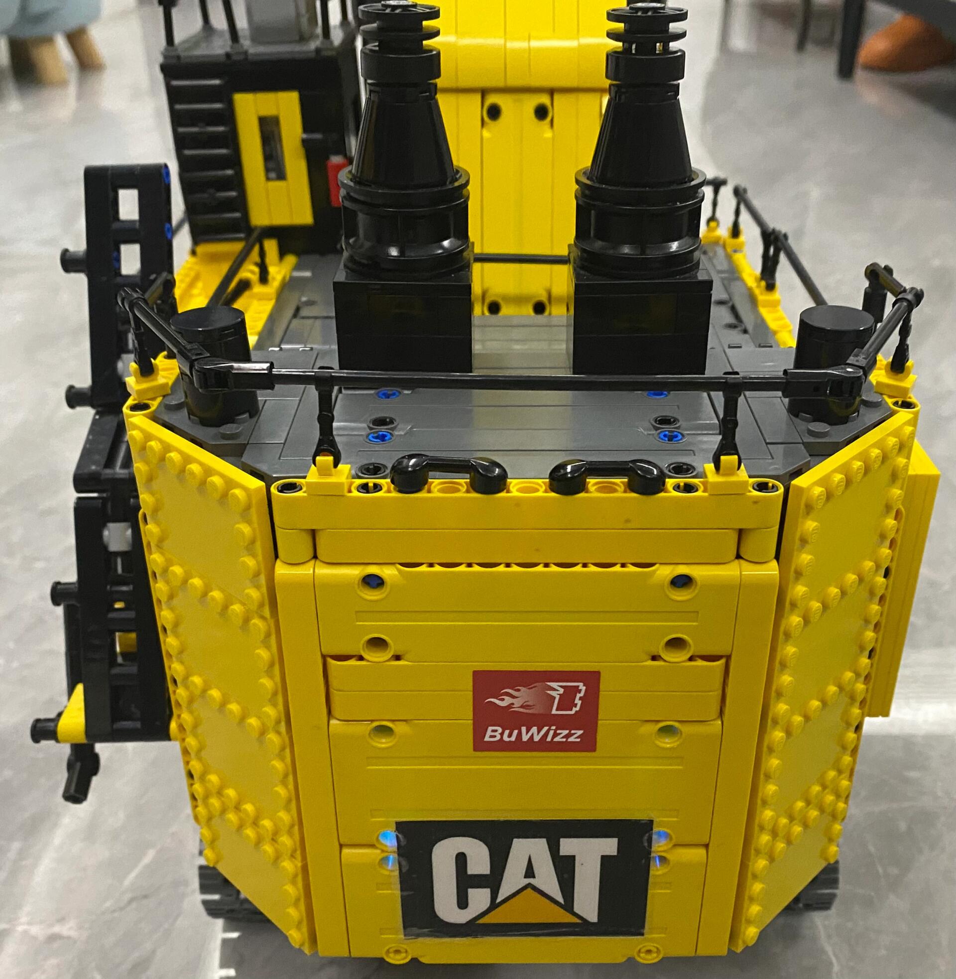 乐高科技moc卡特彼勒反铲式矿山挖掘机 乐高科技moc卡特彼勒反铲式