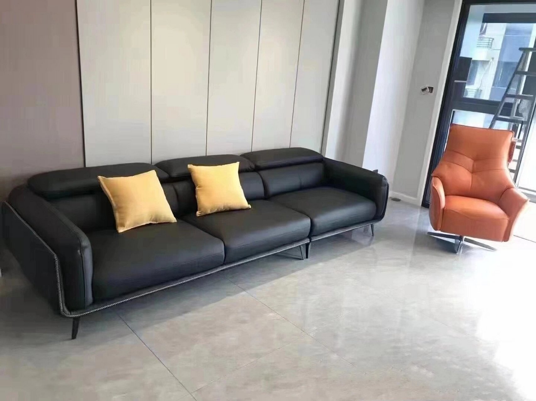 左右沙发～～高端系列维特利 一款全皮的沙发