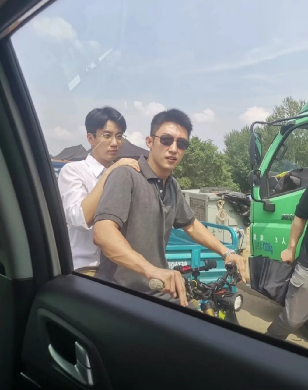 黄景瑜和王子奇还挺有cp感的[捂脸]