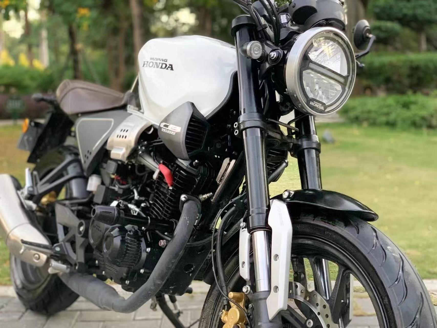 【品牌型号】五羊本田新款190ss 【首次上牌】2022年9月 【行驶里程】