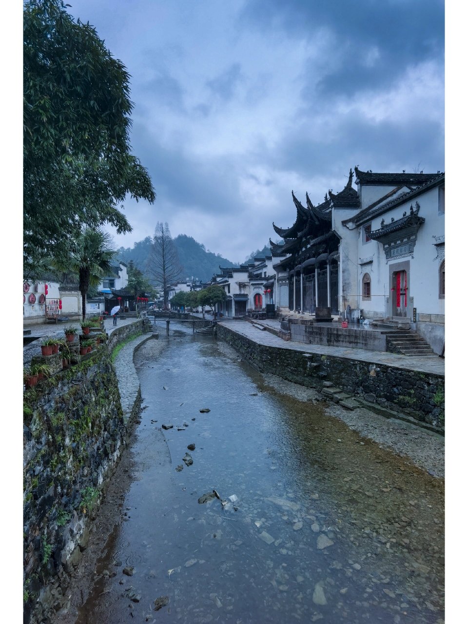 位于皖南绩溪县龙川村,是胡姓聚族而居拥有千年历史的古村落